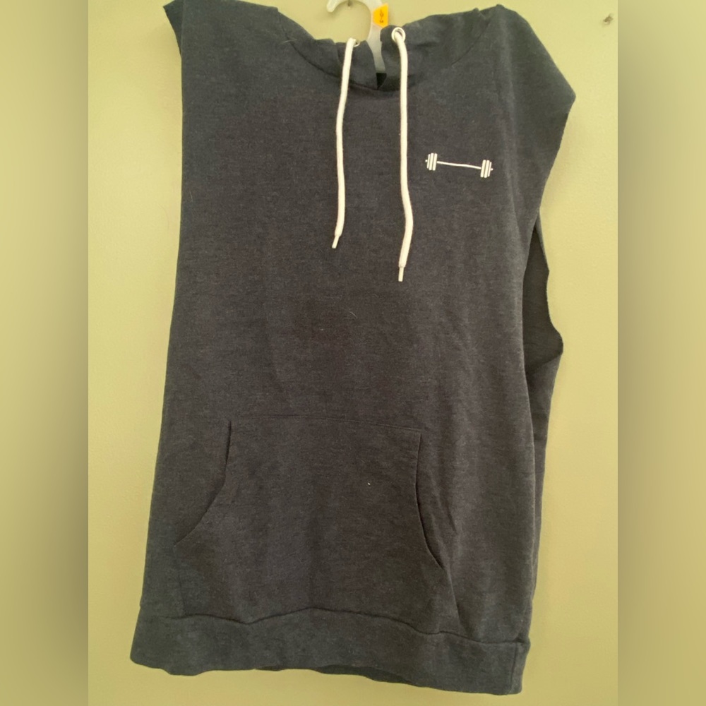 Barbella box tank with hoodie . Jersey material . Worn once .